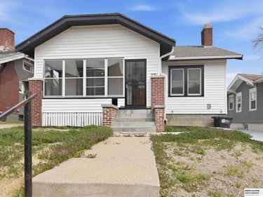 2730 Whitmore Street, Omaha, NE 68112