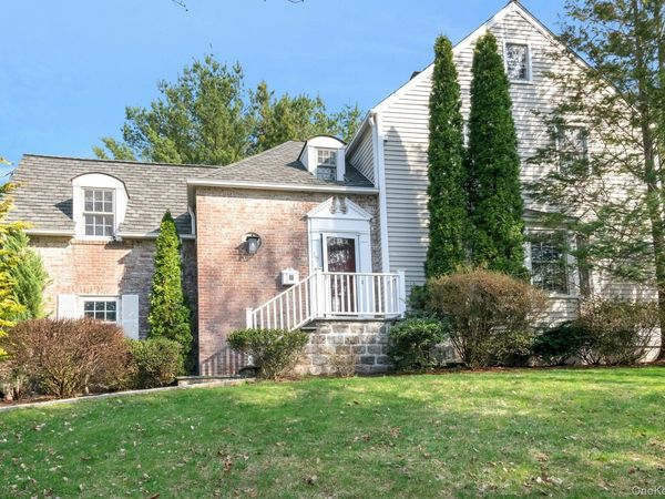 18 Knollwood Road, Eastchester, NY 10709