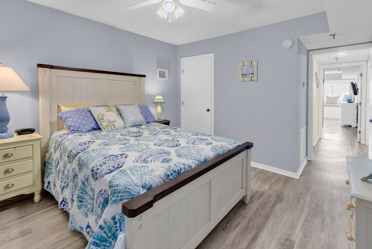 1311 S Ocean Blvd. Photo 23