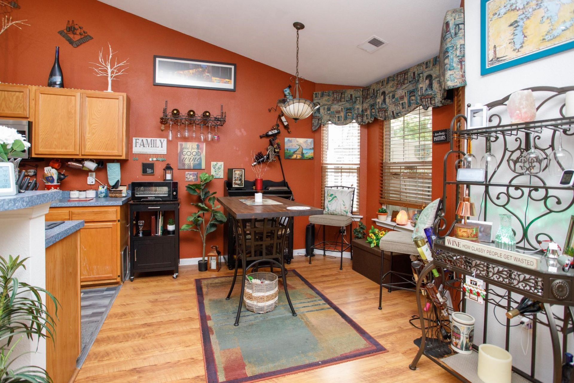 208 Mckendree Ln.  Photo 7