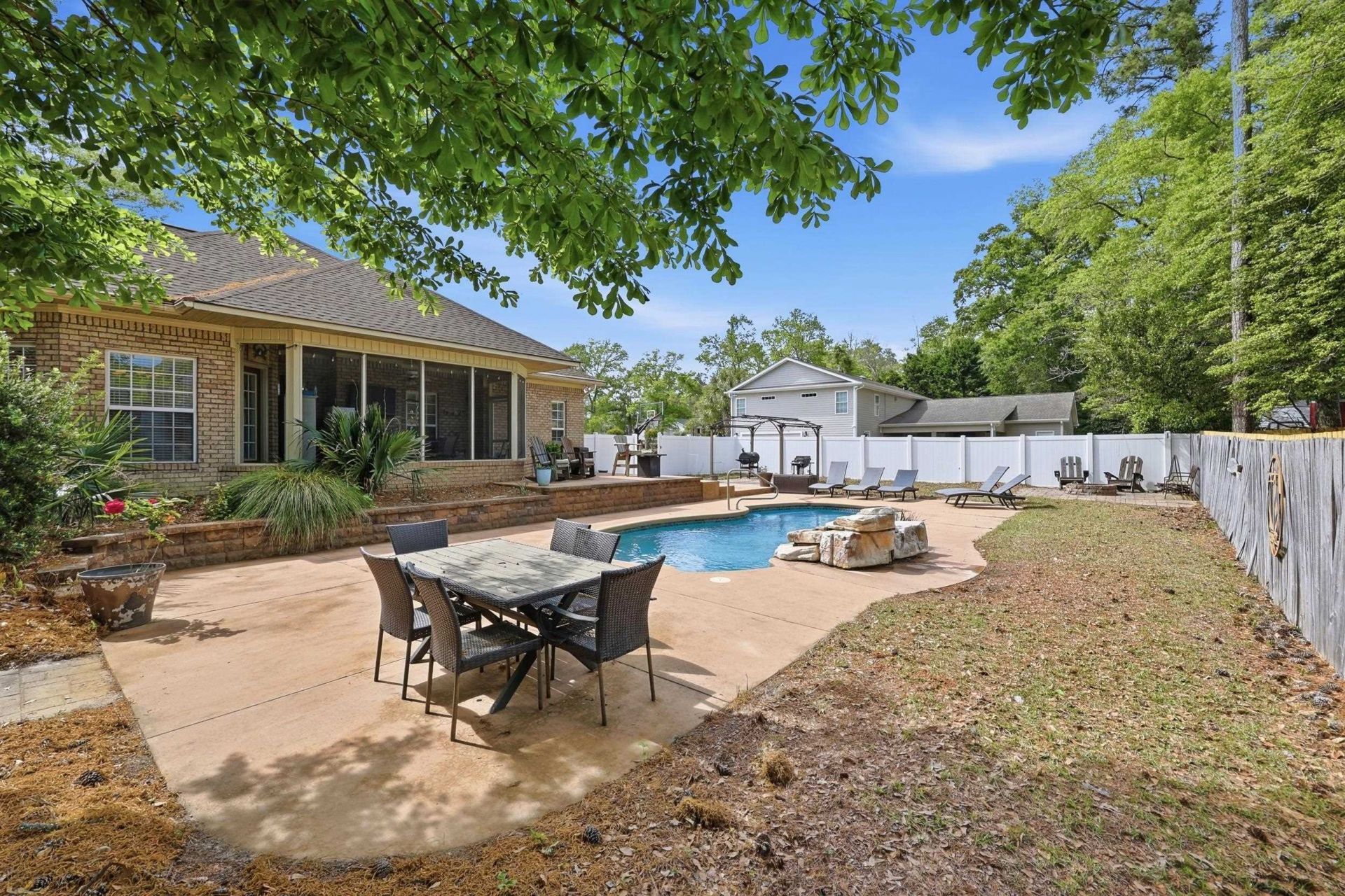 4447 River Rd. Photo 31