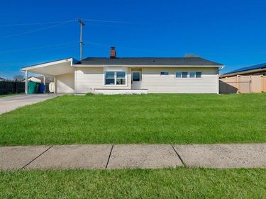 10 BLUE RIDGE DRIVE, LEVITTOWN, PA 19057