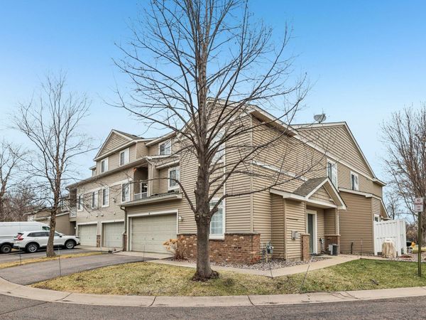 4980 Garland Court N, Unit G, Plymouth, MN 55446