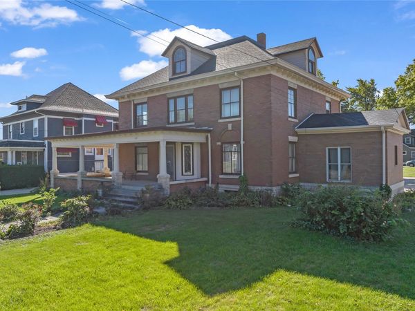 429 1st Avenue W, Newton, IA 50208