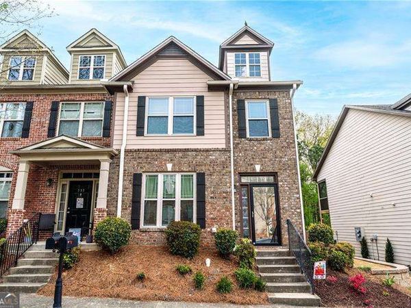 535 Ridge View Crossing, Woodstock, GA 30188