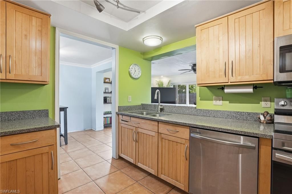 27605 Playa Del Rey Ln, Bonita Springs, FL 34135 Photo