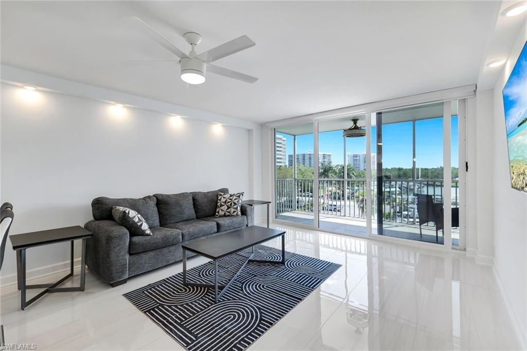 5 Bluebill Ave, Unit 410, Naples, FL 34108 Photo