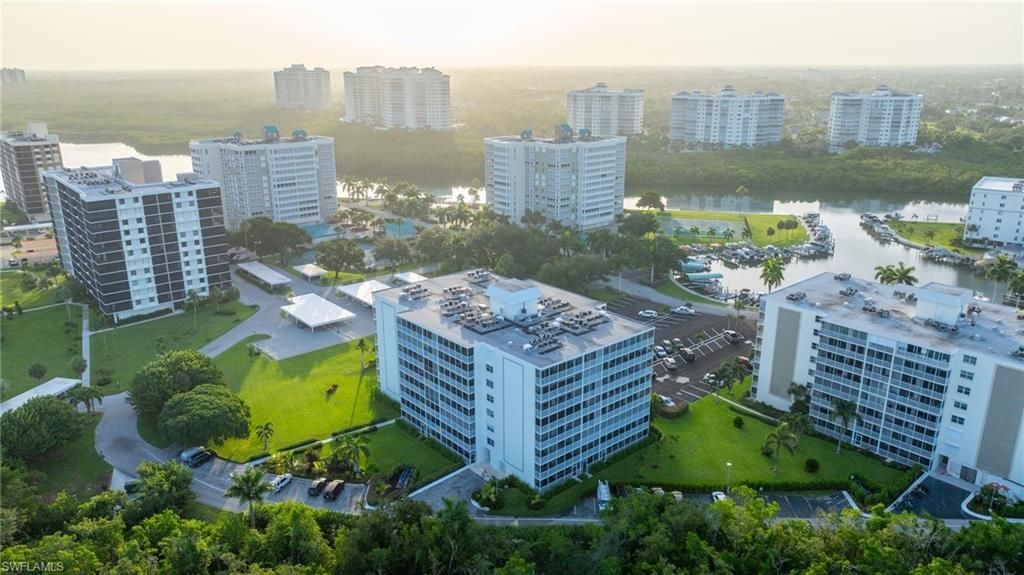 5 Bluebill Ave, Unit 410, Naples, FL 34108 Photo
