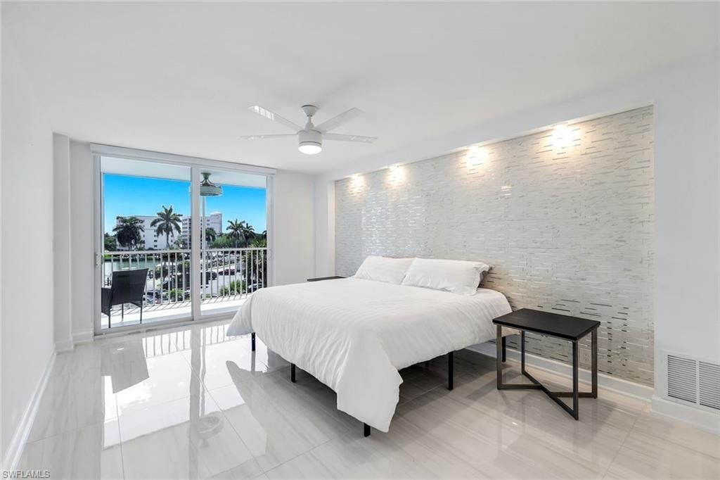 5 Bluebill Ave, Unit 410, Naples, FL 34108 Photo