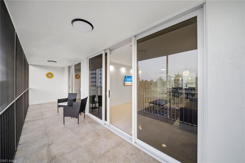 5 Bluebill Ave, Unit 410, Naples, FL 34108 Photo