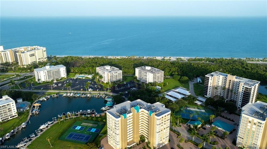 5 Bluebill Ave, Unit 410, Naples, FL 34108 Photo
