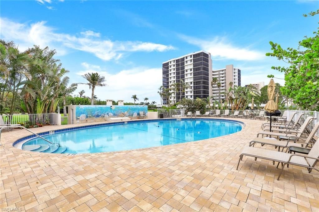 5 Bluebill Ave, Unit 410, Naples, FL 34108 Photo