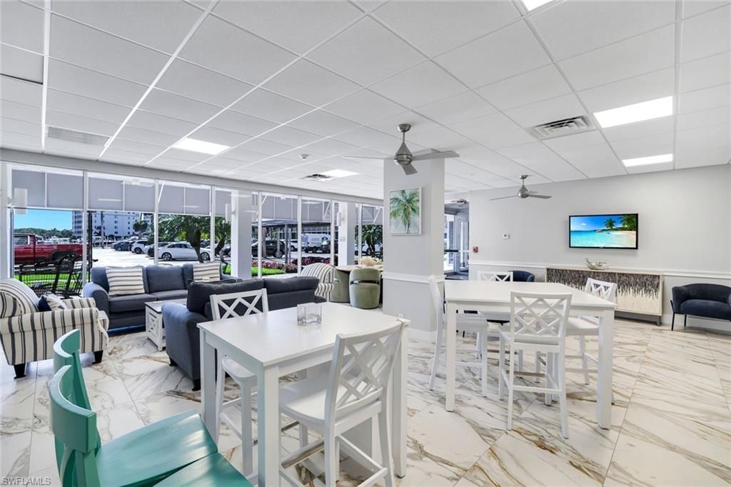 5 Bluebill Ave, Unit 410, Naples, FL 34108 Photo