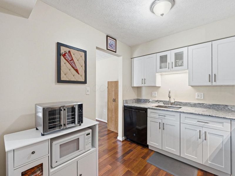 1490 Slade Avenue , Unit 202, Columbus, OH 43235 Photo 13