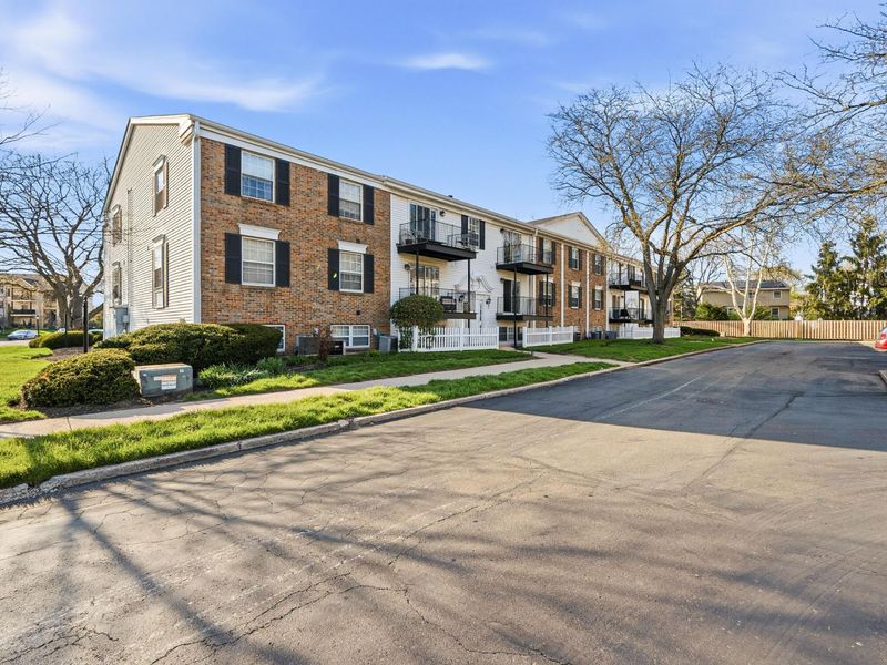 1490 Slade Avenue , Unit 202, Columbus, OH 43235 Photo 3