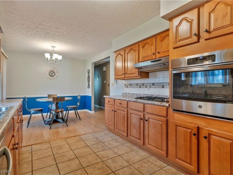 3217 Creekside Drive, Norton, OH 44203 Photo 10