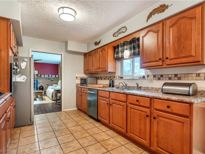 3217 Creekside Drive, Norton, OH 44203 Photo 13