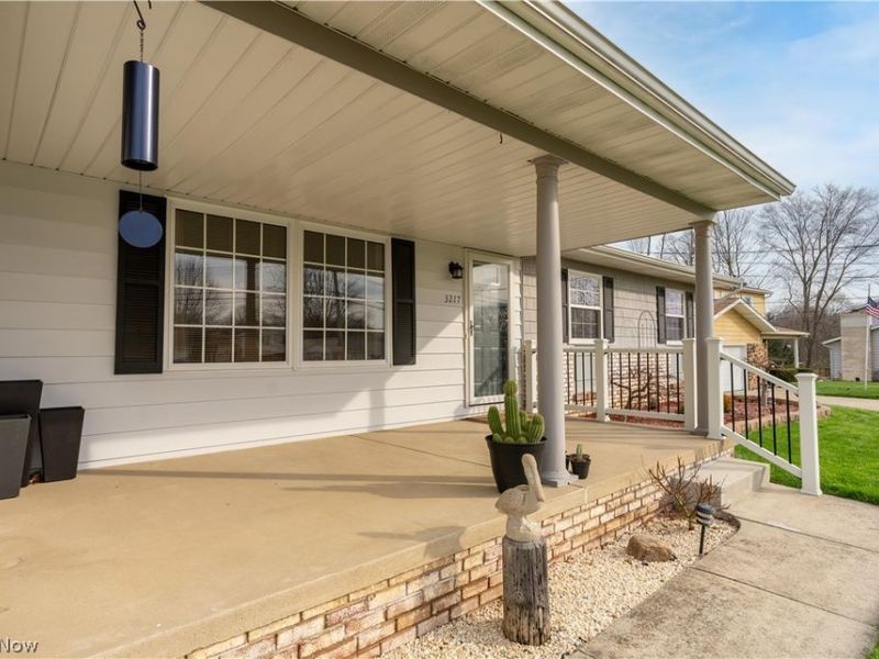 3217 Creekside Drive, Norton, OH 44203 Photo 2