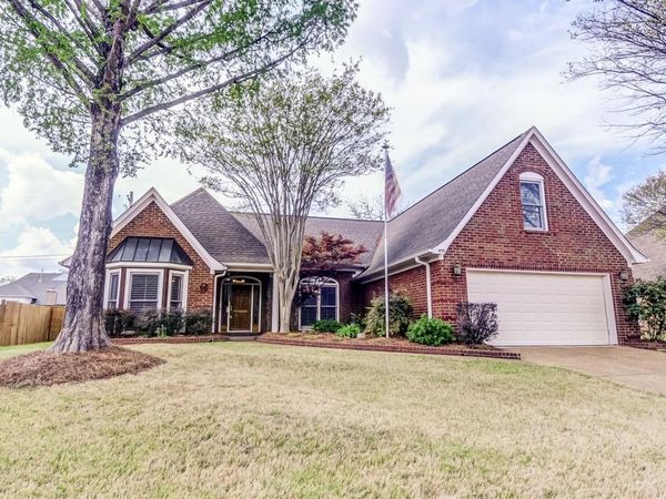 1975 HAMBURG CV, Memphis, TN 38016