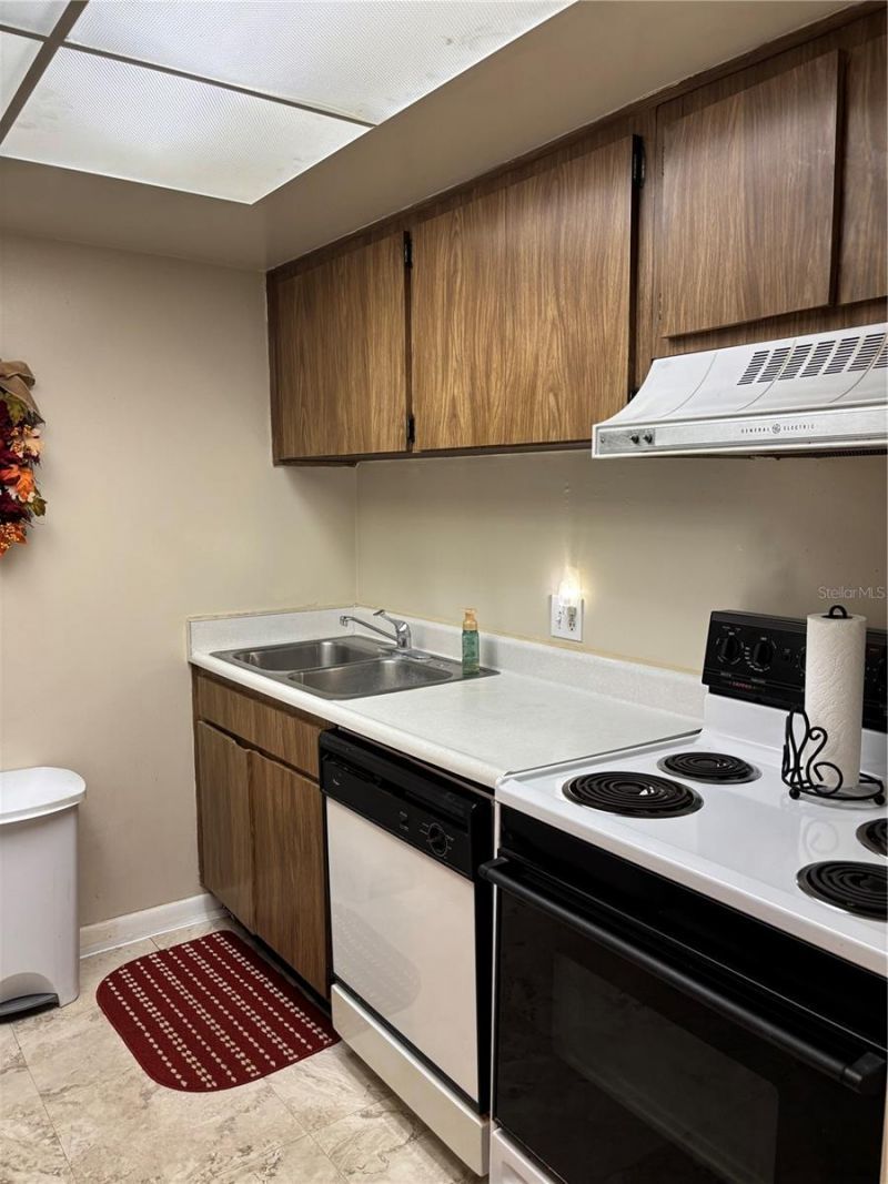 6000 1st Avenue S, Unit 14, Saint Petersburg, FL 33707 Photo