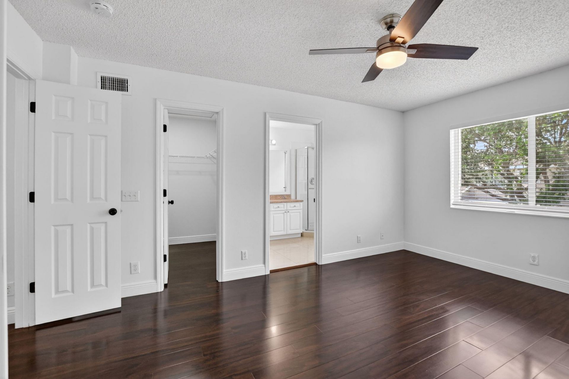 735 NW 42nd Place, Deerfield Beach, FL 33064 Photo