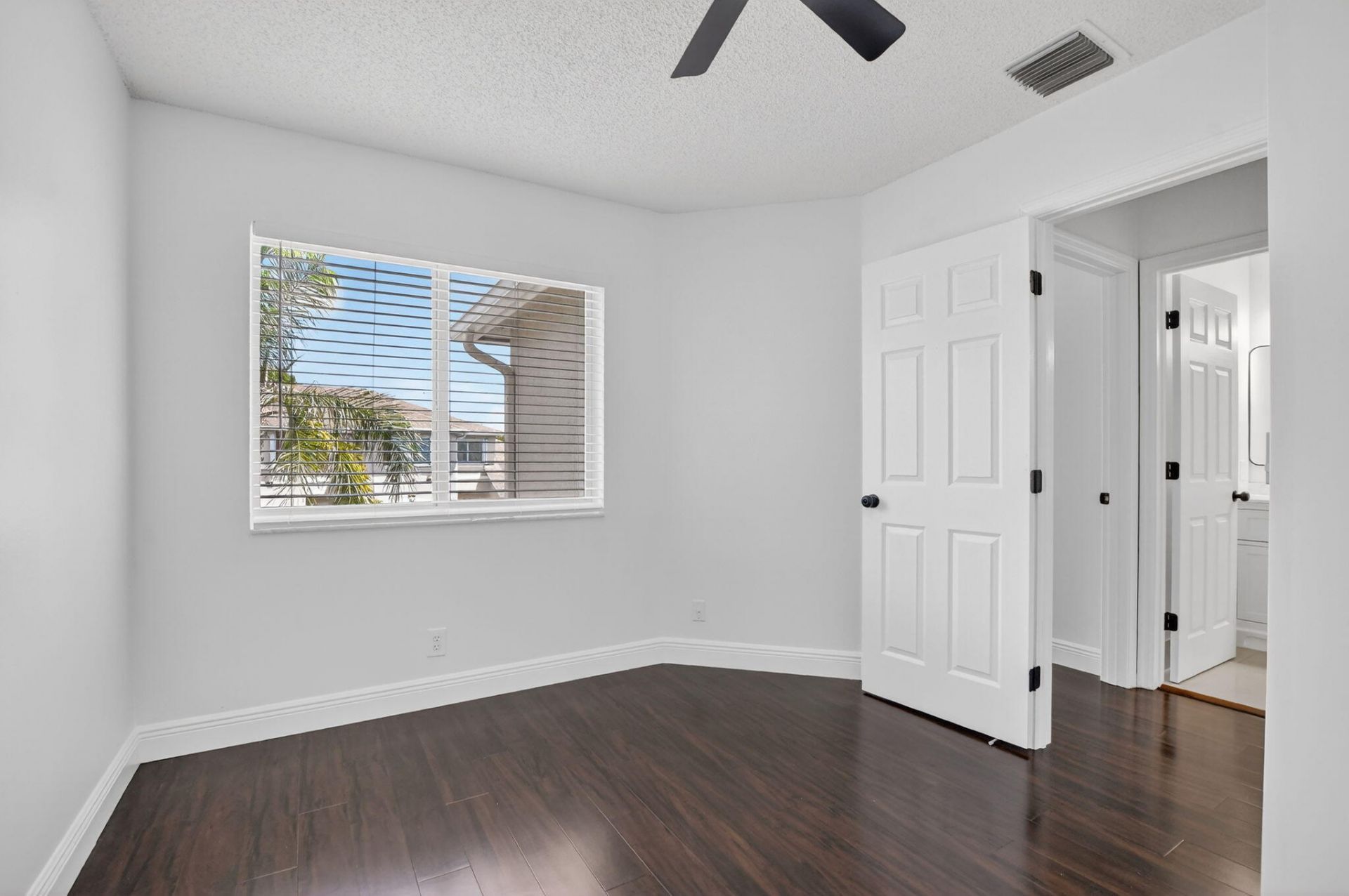 735 NW 42nd Place, Deerfield Beach, FL 33064 Photo