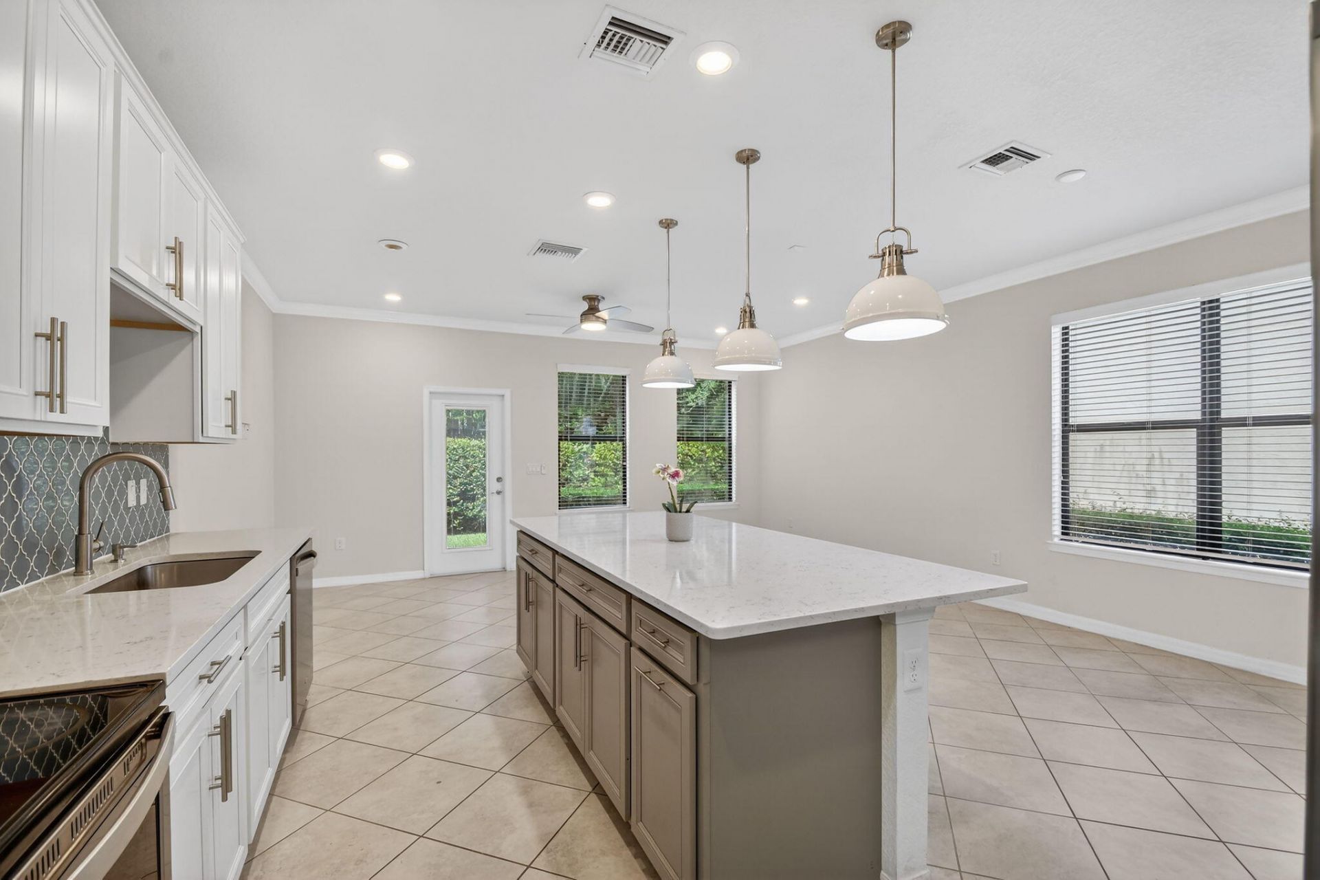 2841 Troubadour Street, Palm Springs, FL 33406 Photo