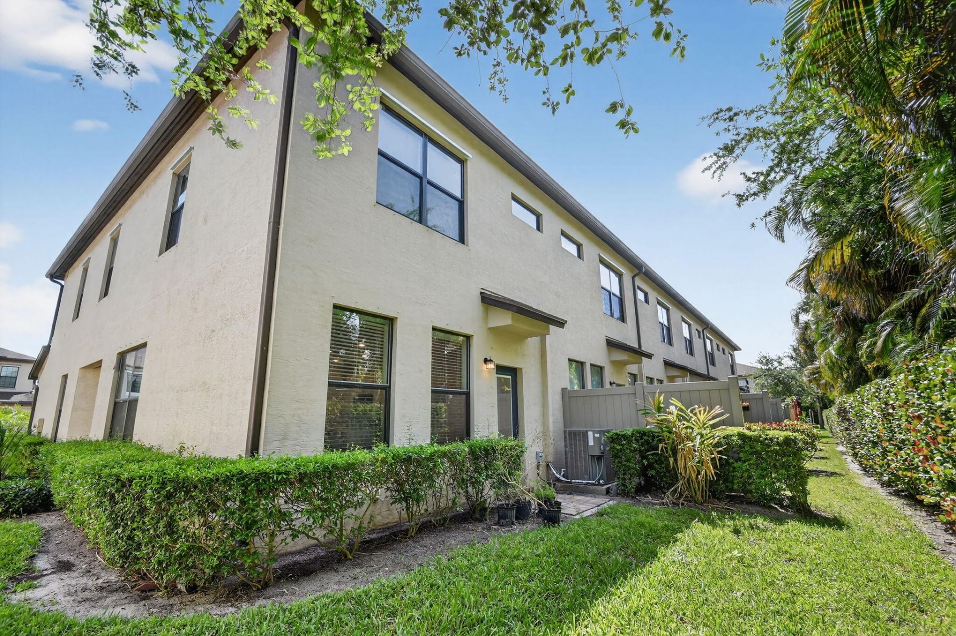 2841 Troubadour Street, Palm Springs, FL 33406 Photo