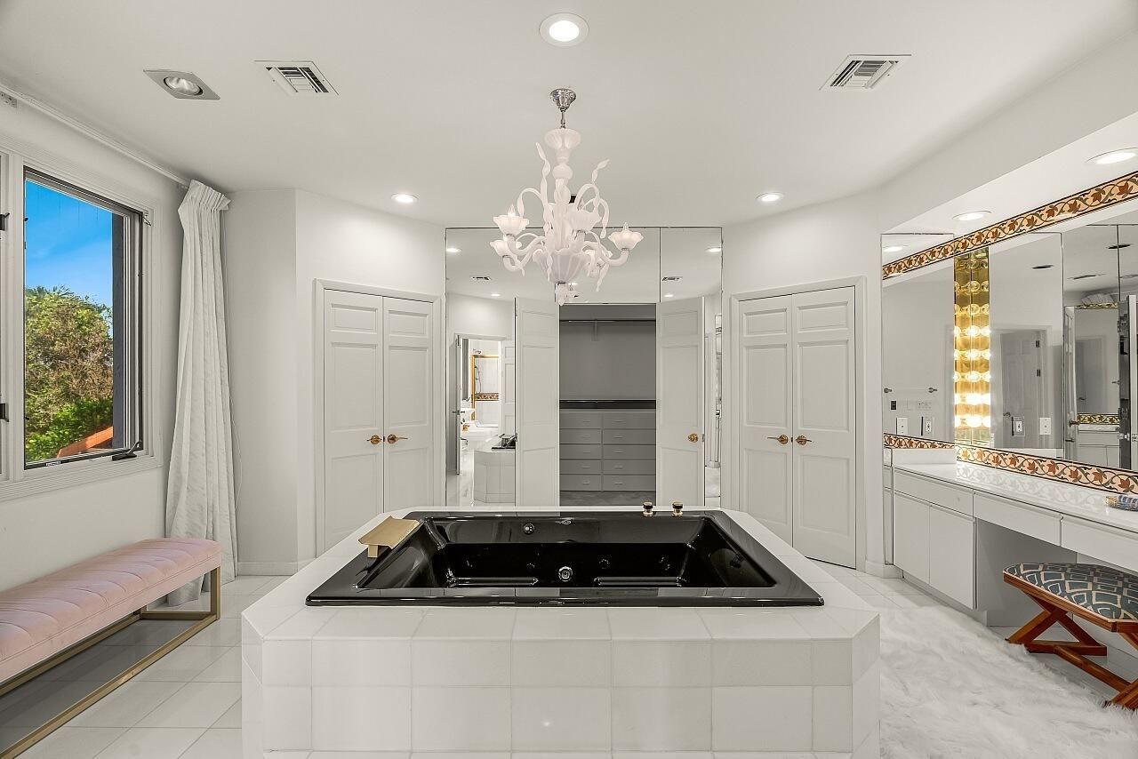 1 Ocean Lane, Manalapan, FL 33462 Photo