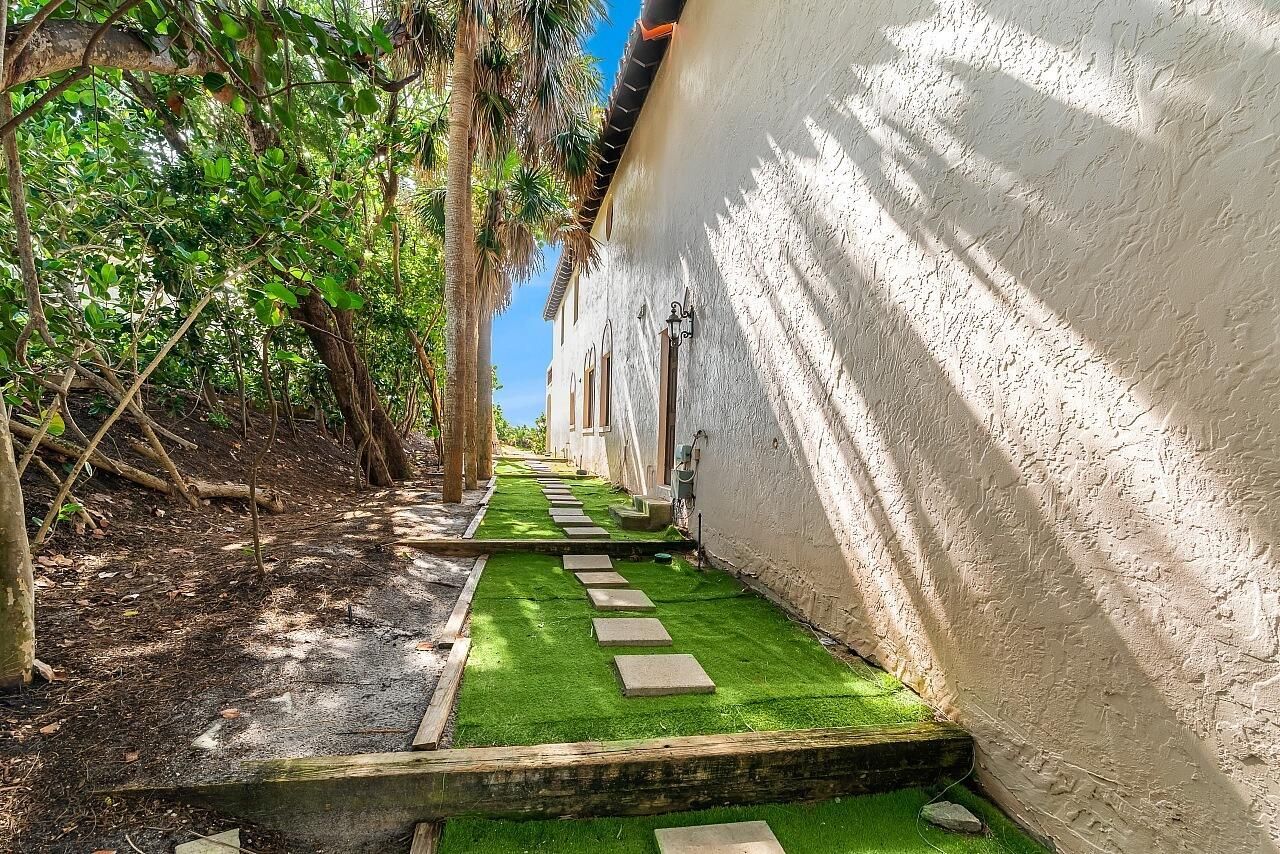 1 Ocean Lane, Manalapan, FL 33462 Photo