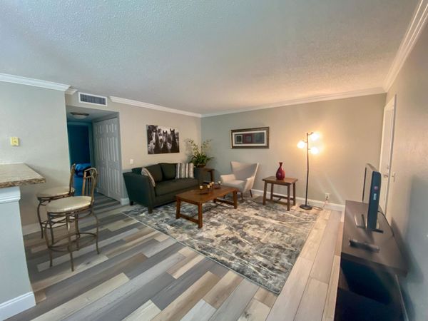 711 Forest Club Drive, Unit 111, Wellington, FL 33414