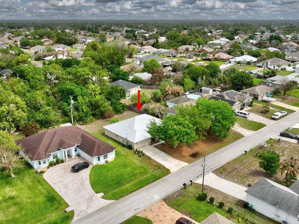 1525 SW Falmouth Avenue, Port St. Lucie, FL 34953