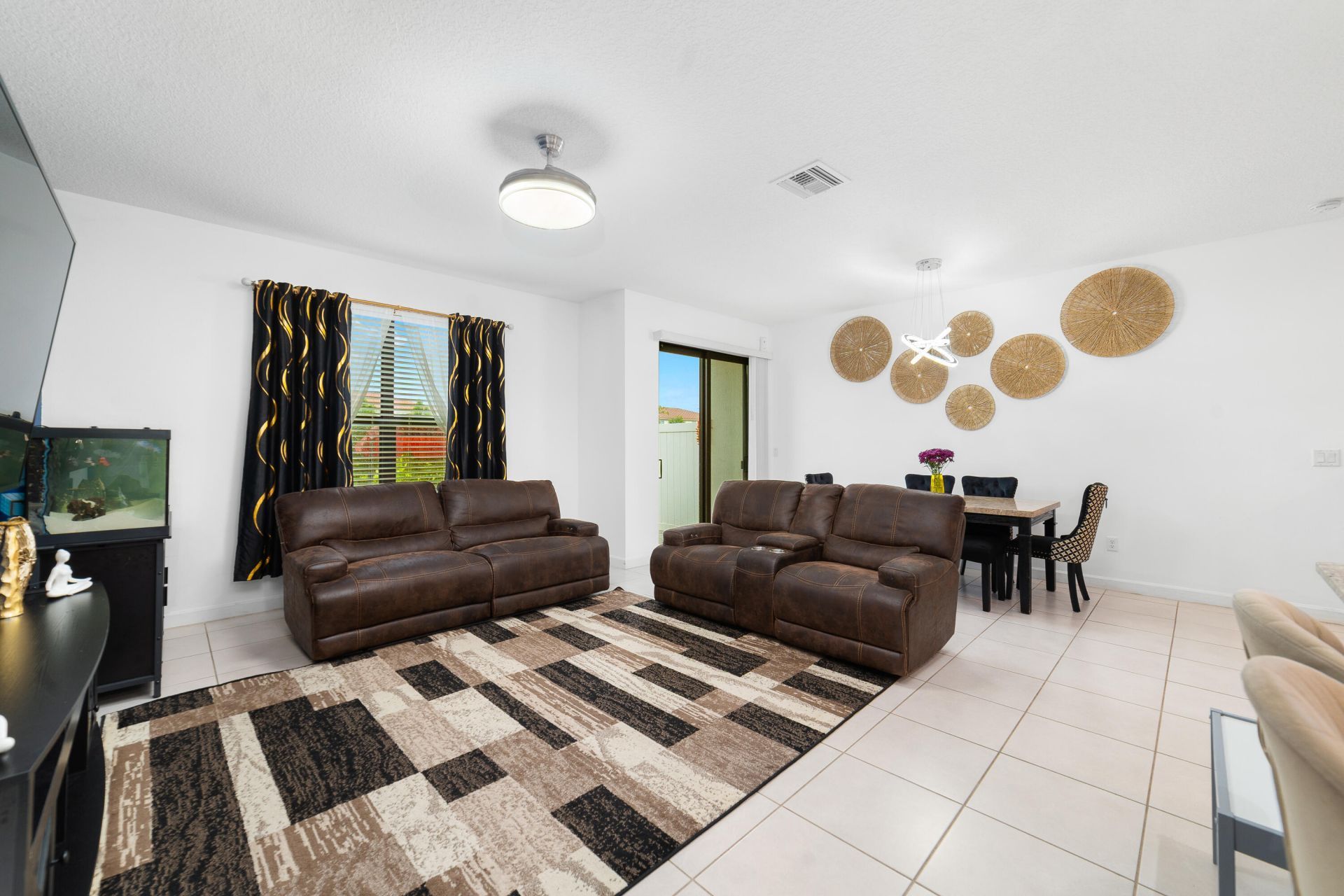 2024 Sugar Maple Drive, Riviera Beach, FL 33410 Photo