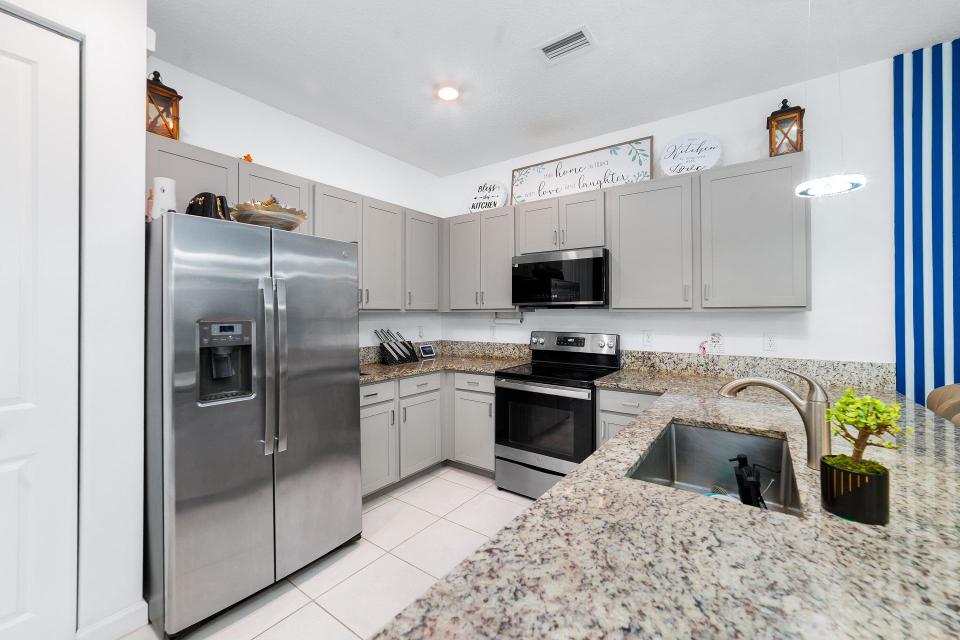 2024 Sugar Maple Drive, Riviera Beach, FL 33410 Photo