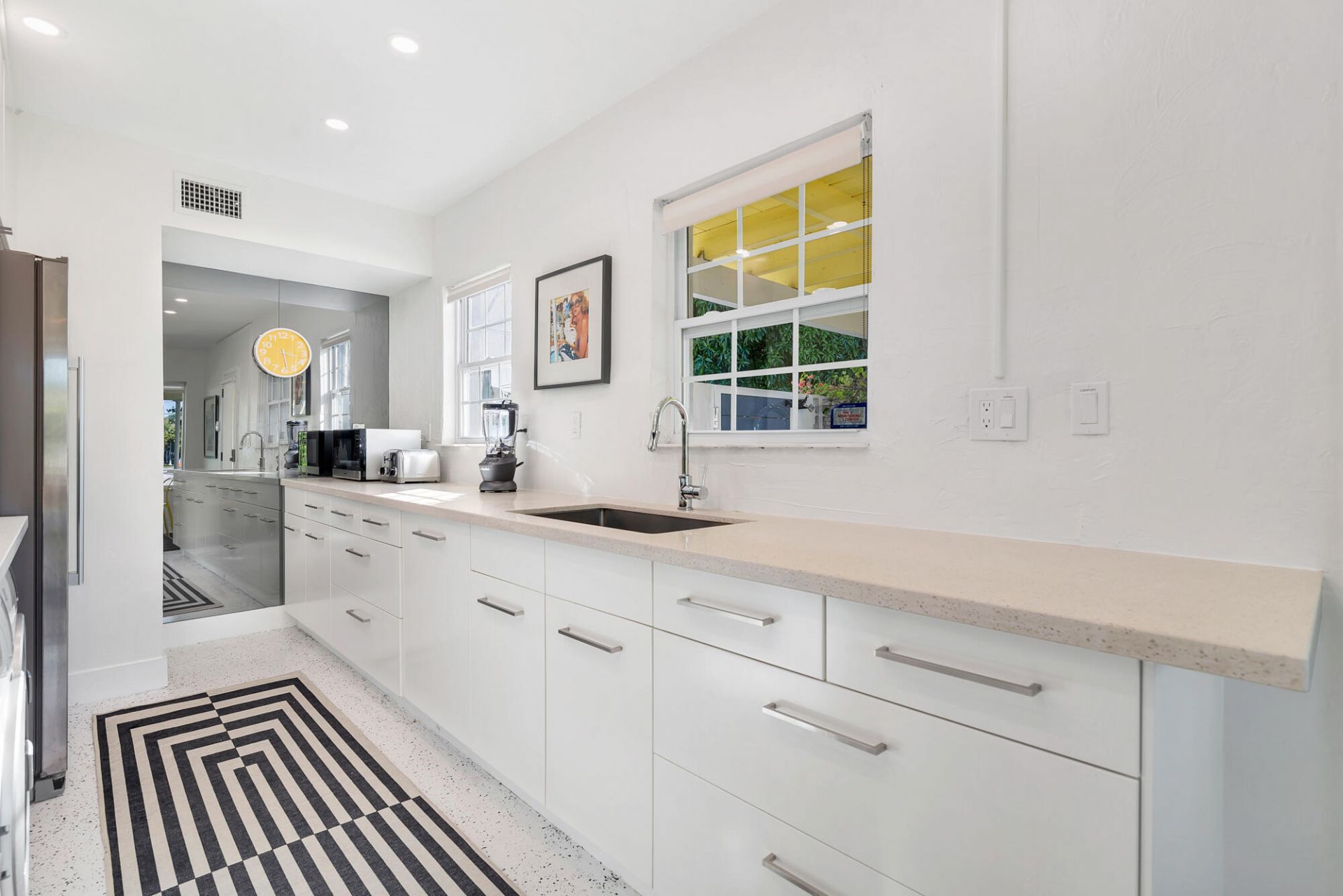 374 Maddock Street, West Palm Beach, FL 33405 Photo