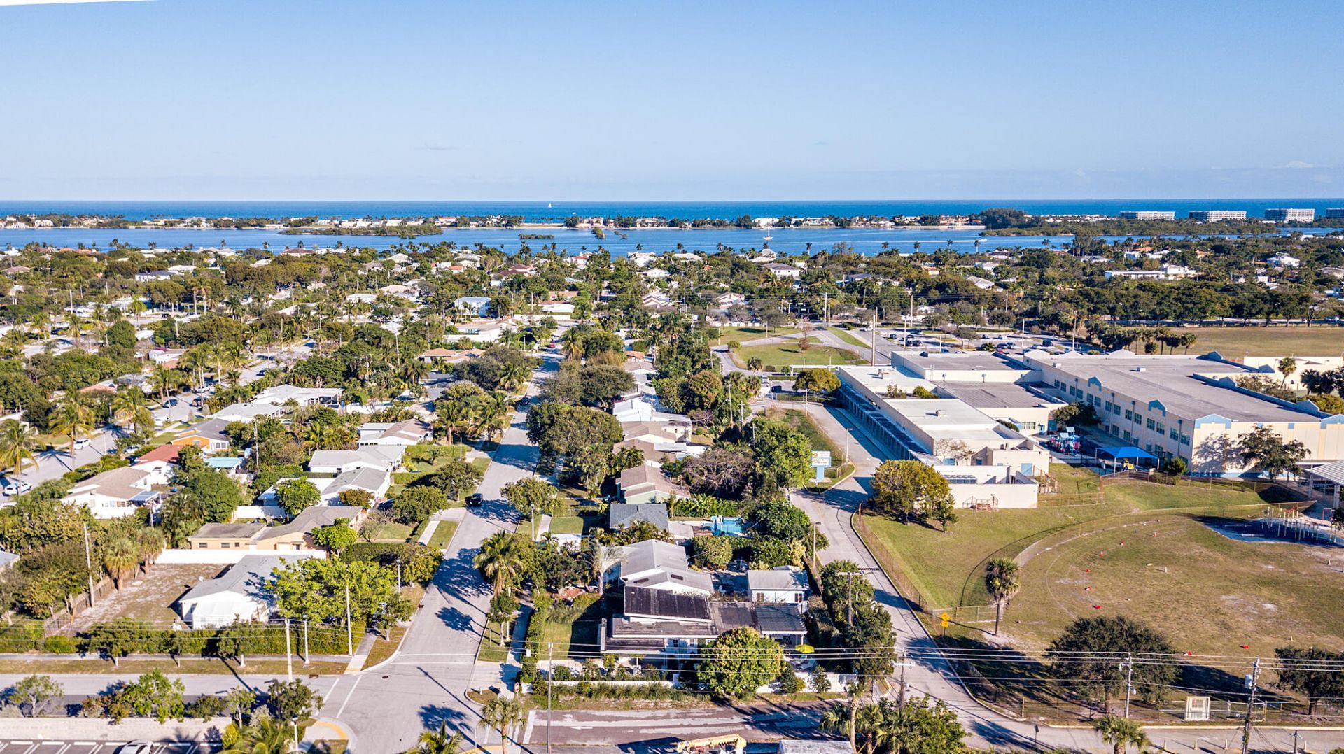 374 Maddock Street, West Palm Beach, FL 33405 Photo