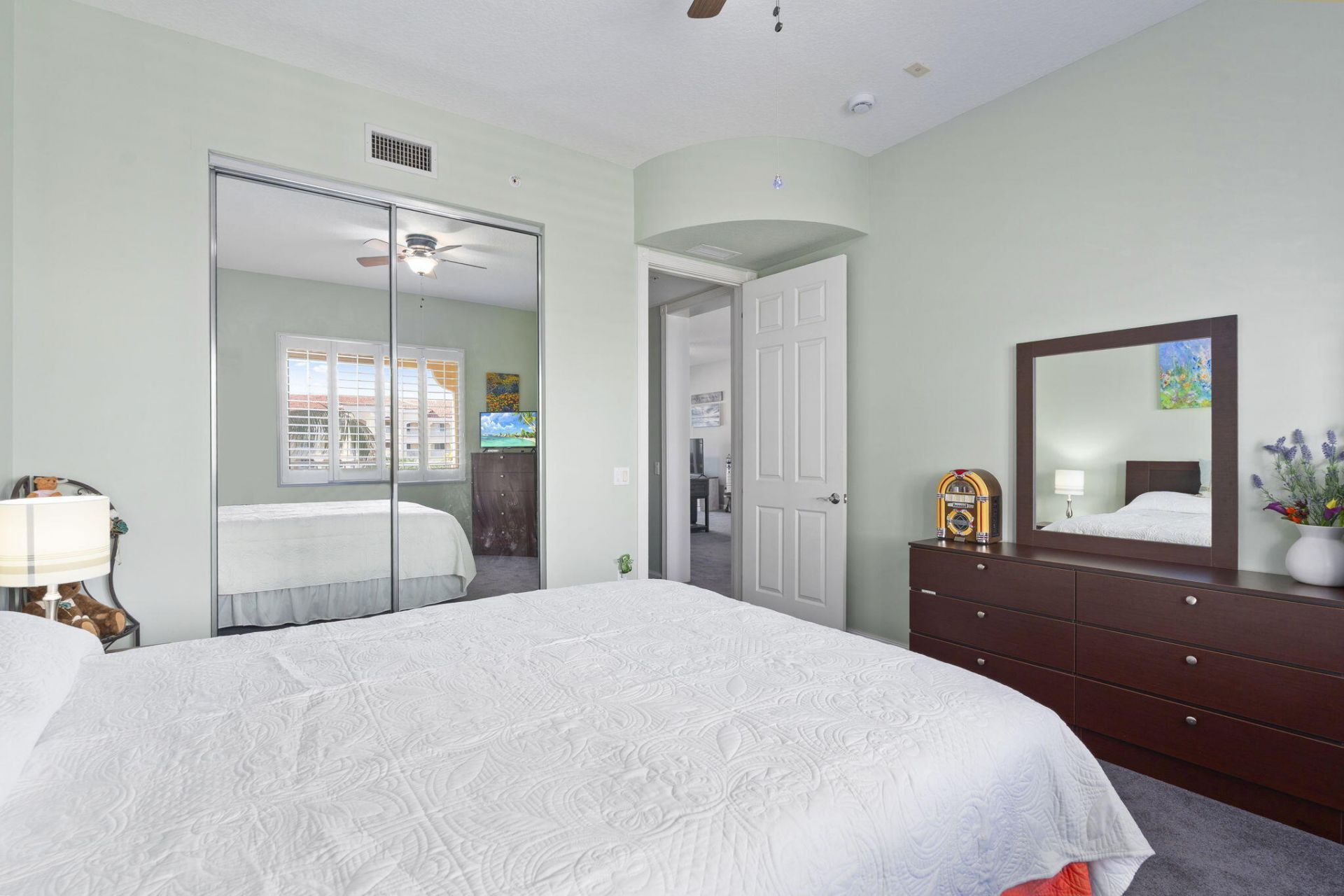 16 Harbour Isle Drive W, Unit 303, Fort Pierce, FL 34949 Photo