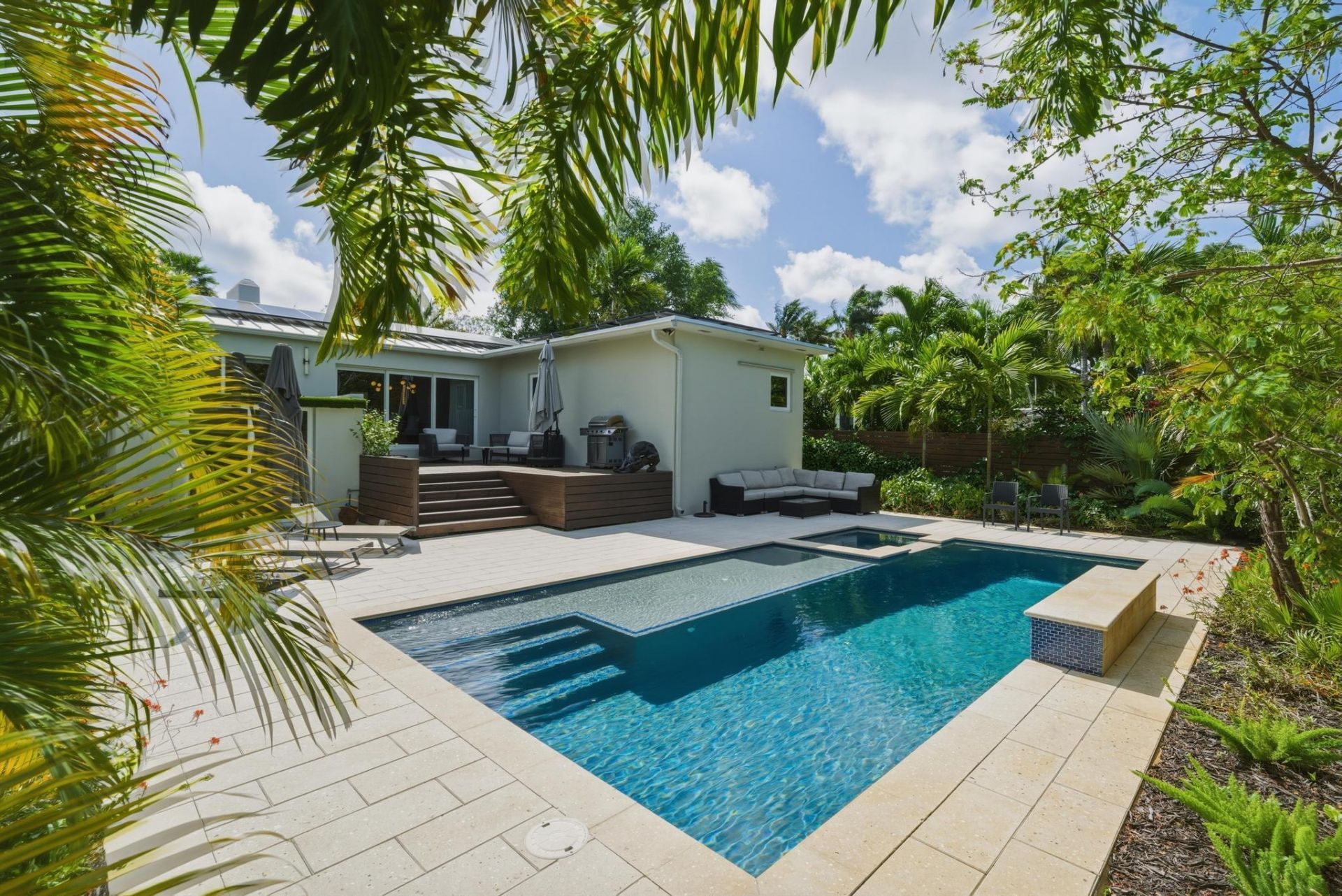 715 N Victoria Park Road, Fort Lauderdale, FL 33304 Photo