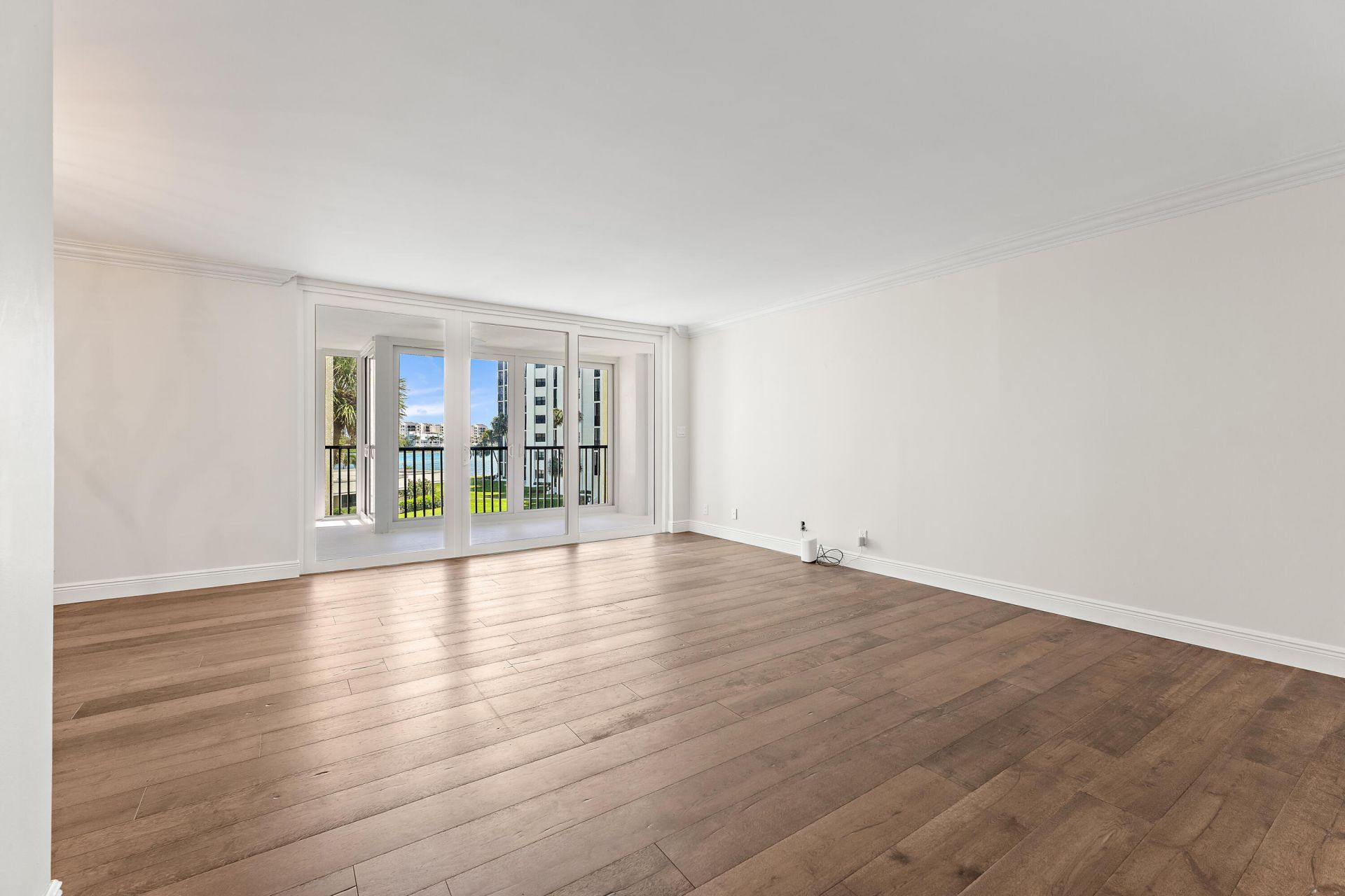 19800 Sandpointe Bay Drive N, Unit 305, Tequesta, FL 33469 Photo