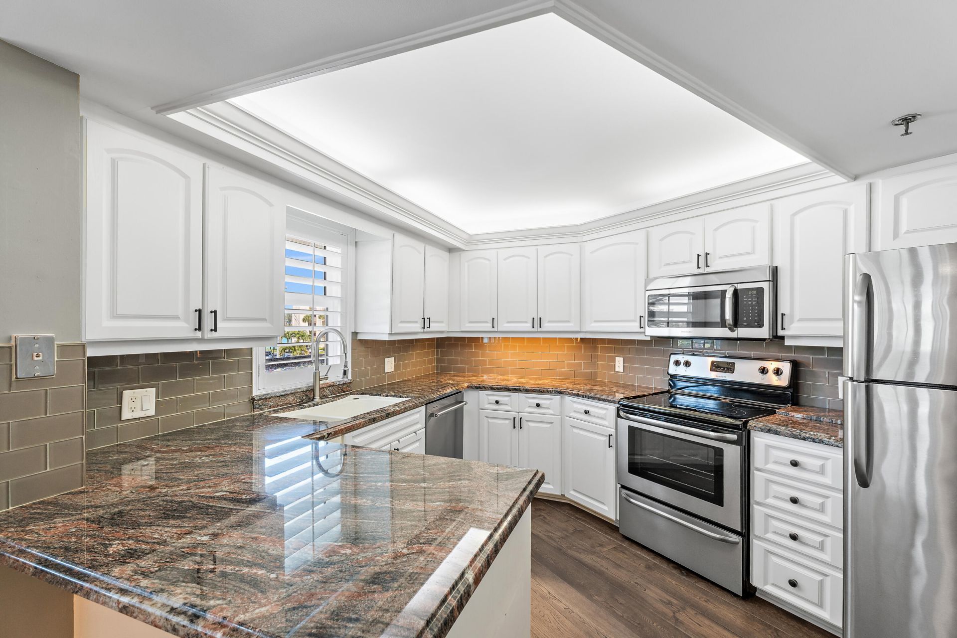 19800 Sandpointe Bay Drive N, Unit 305, Tequesta, FL 33469 Photo