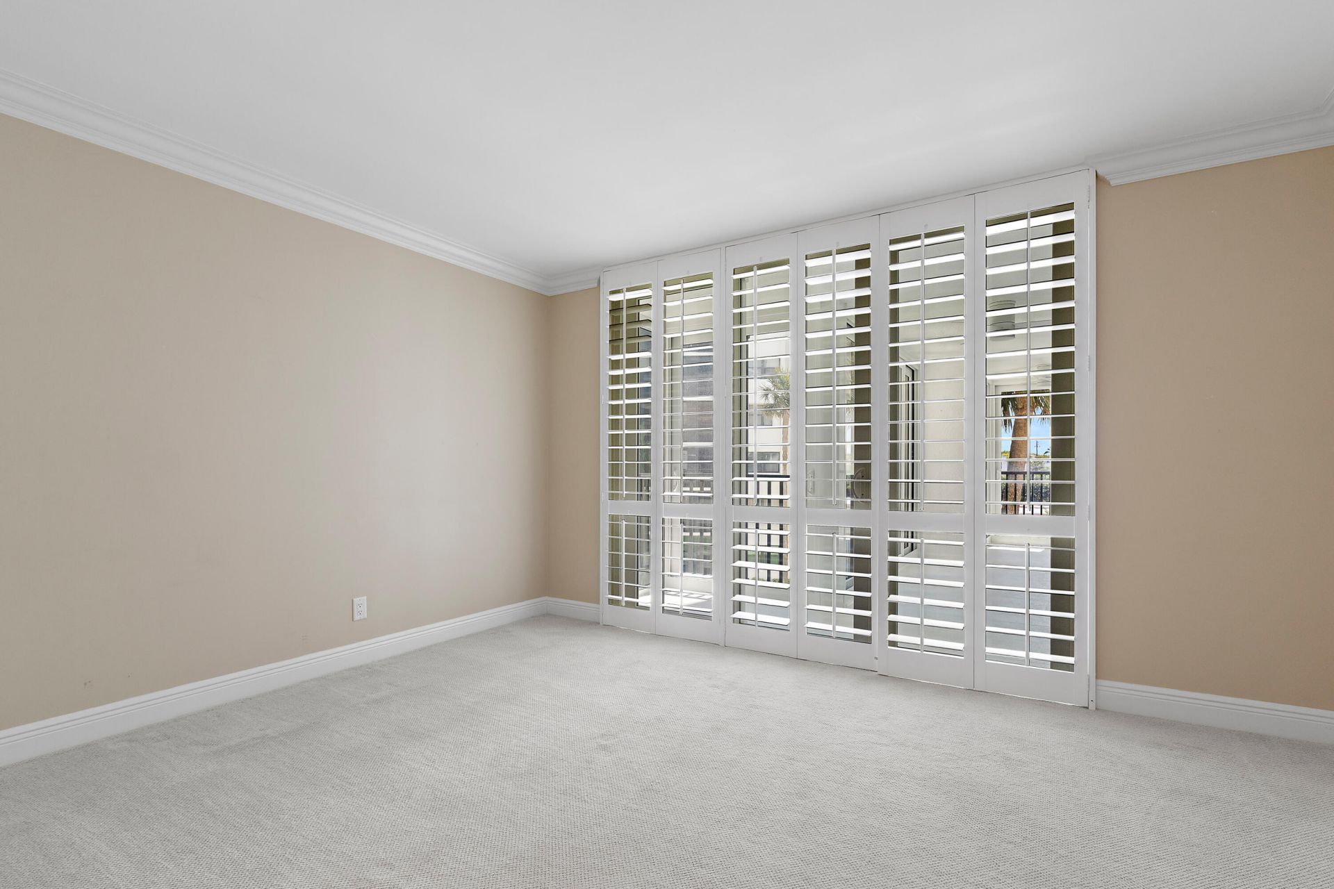 19800 Sandpointe Bay Drive N, Unit 305, Tequesta, FL 33469 Photo