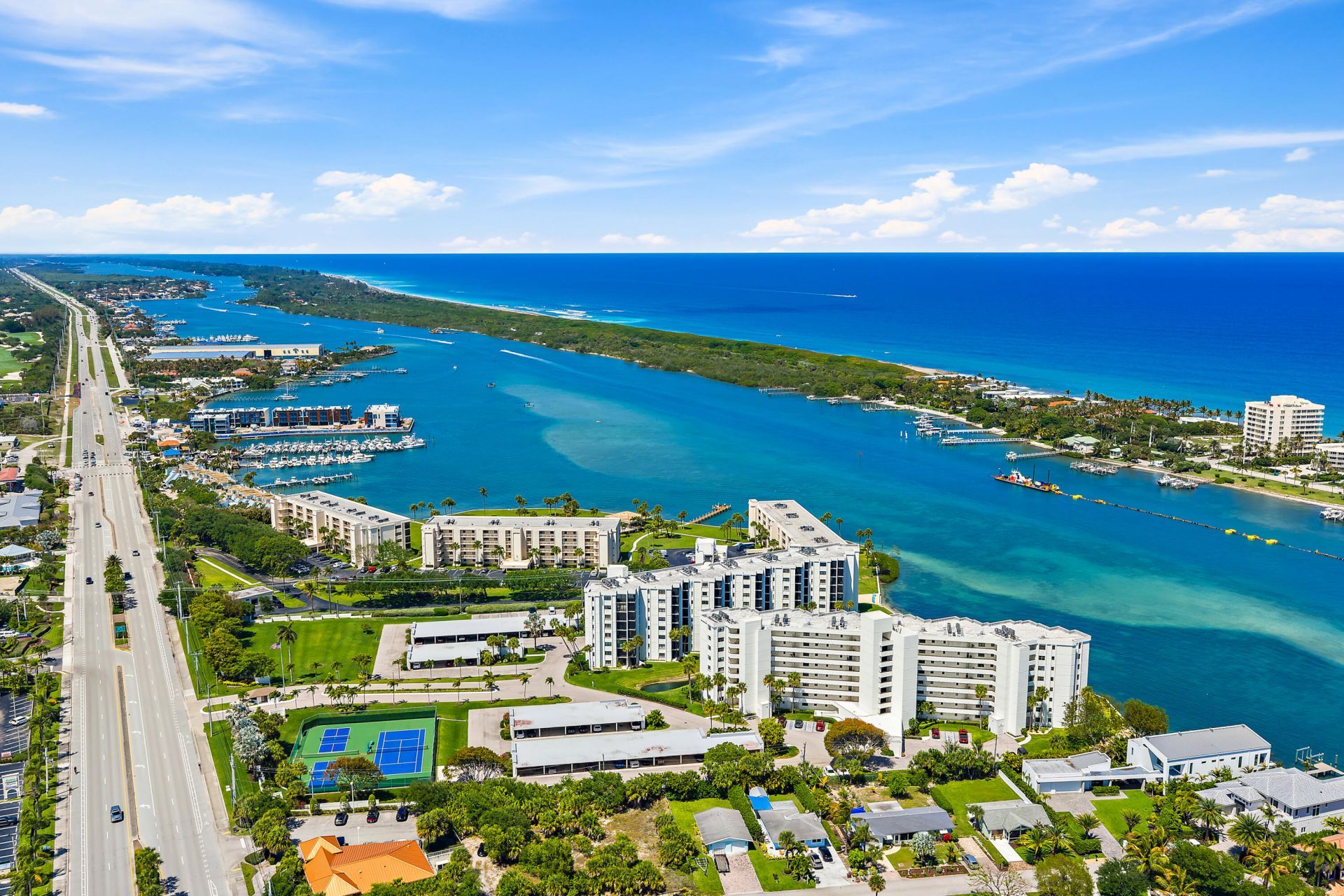 19800 Sandpointe Bay Drive N, Unit 305, Tequesta, FL 33469 Photo