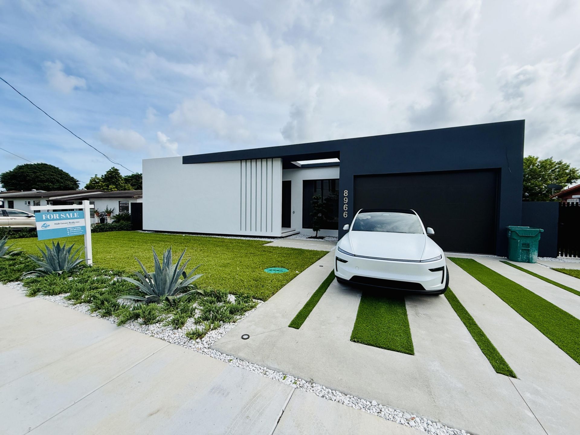 8966 SW 40th Terrace, Miami, FL 33165 Photo