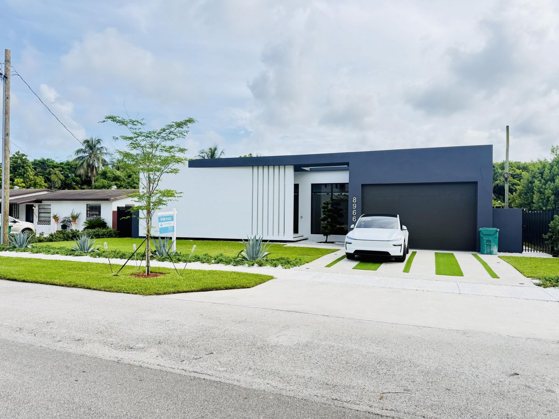 8966 SW 40th Terrace, Miami, FL 33165 Photo