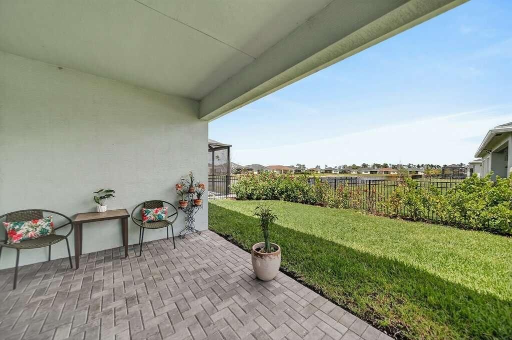 1920 SE Crosswood Way, Port Saint Lucie, FL 34984 Photo