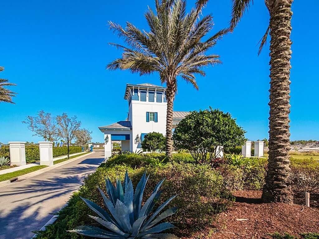 1920 SE Crosswood Way, Port Saint Lucie, FL 34984 Photo