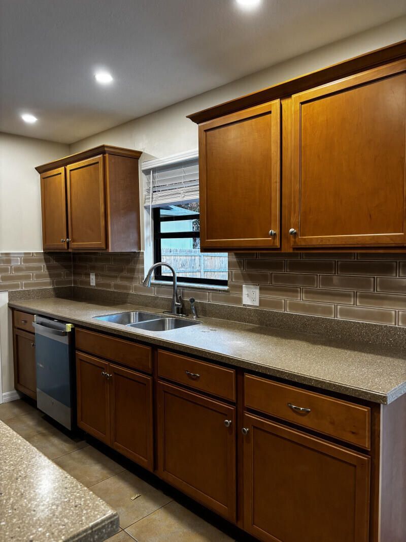 1937 SW Taurus Lane, Port Saint Lucie, FL 34984 Photo