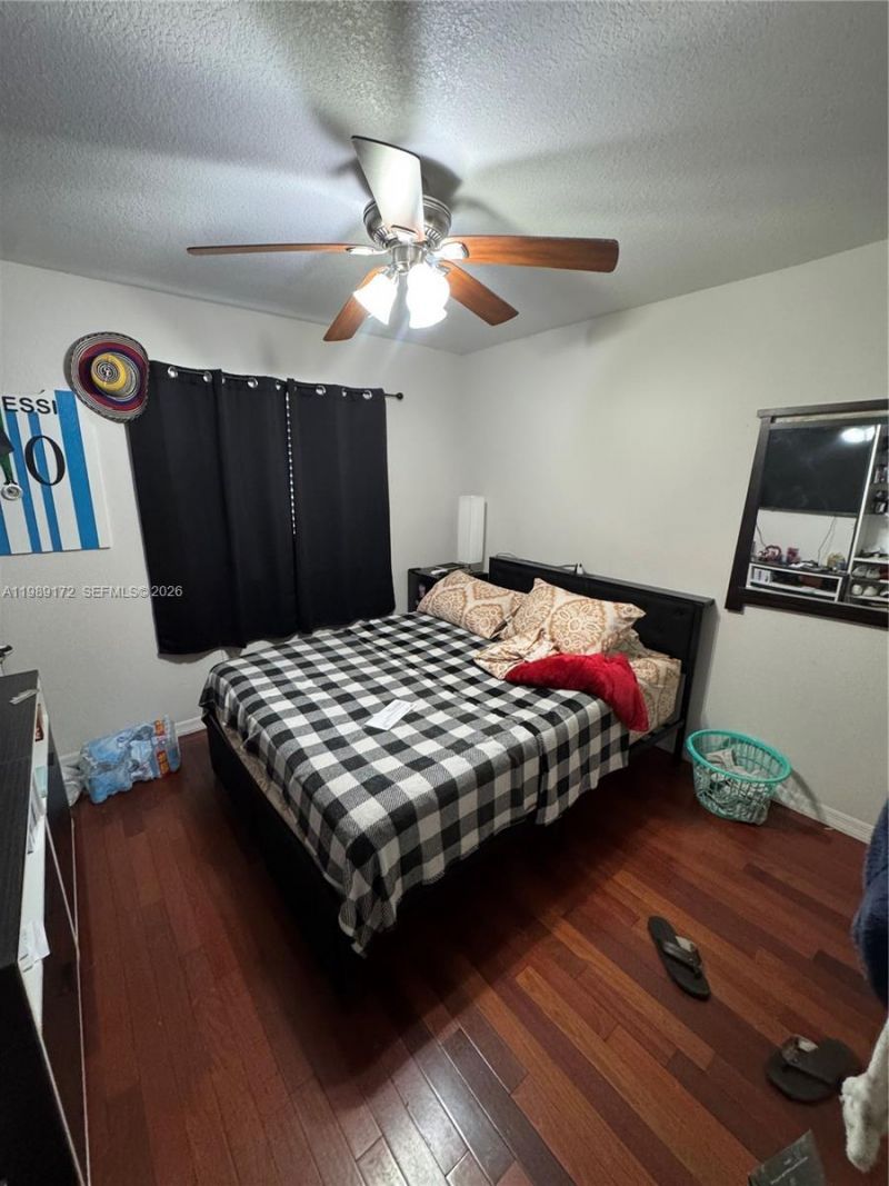 7632 NW 166th Ter, Hialeah, FL 33015 Photo