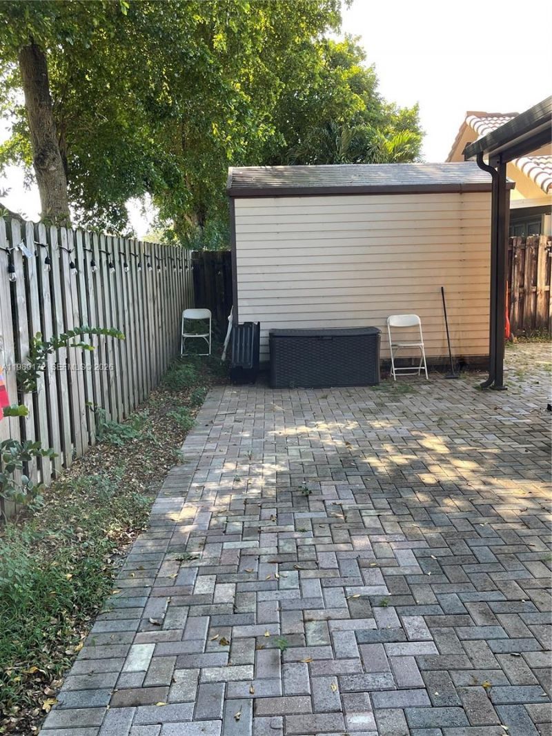 7632 NW 166th Ter, Hialeah, FL 33015 Photo
