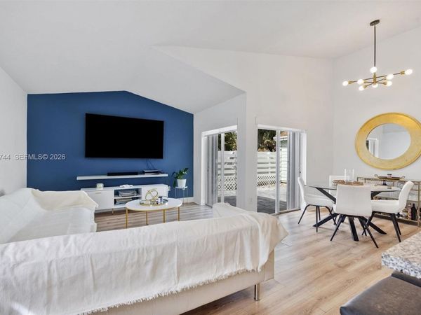 14720 SW 139th Ave, Unit 1-39, Miami, FL 33186